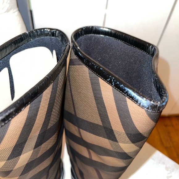 Vintage Authentic Burberry Black Smokecheck Rainboot - Picture 5 of 11
